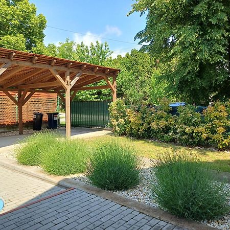 Willa Oliva 8 Fos Balatoni Nyaralo Balatonakarattya Zewnętrze zdjęcie